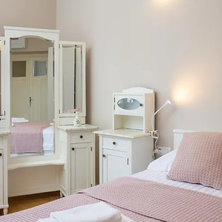 Deluxe Apartment Split